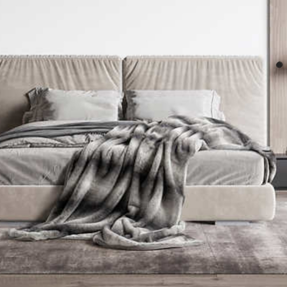 (Ew)Mon chateau faux fur throw